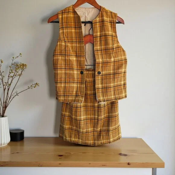 Vintage Skirt & Vest Set - Picture 7 of 8